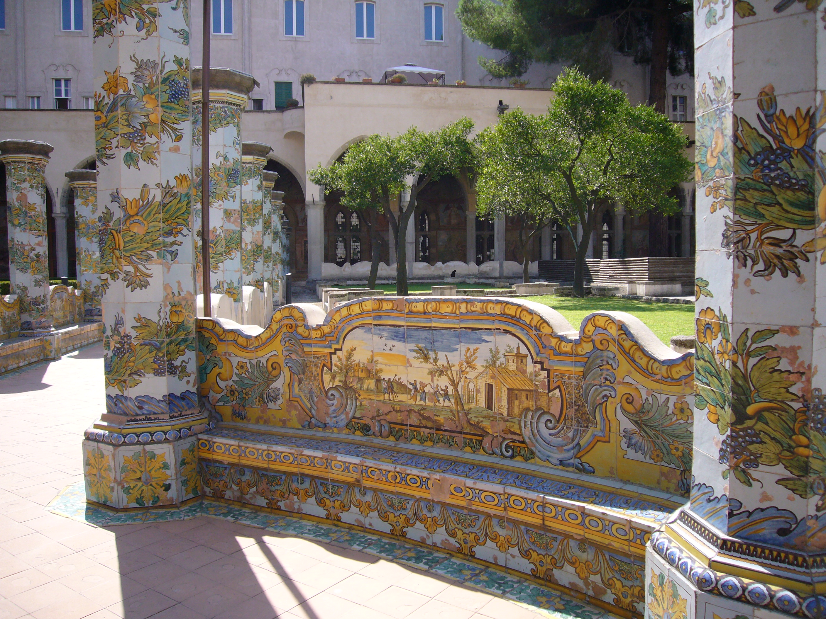 Visit Naples with a professional guide